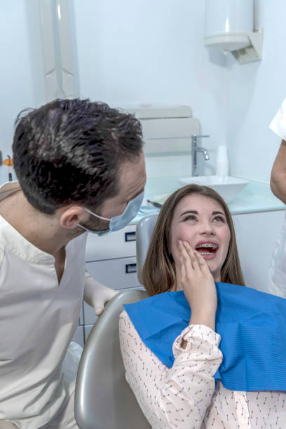 Best Emergency Dentist for Lost Fillings or Crowns in Rexland Acres, CA