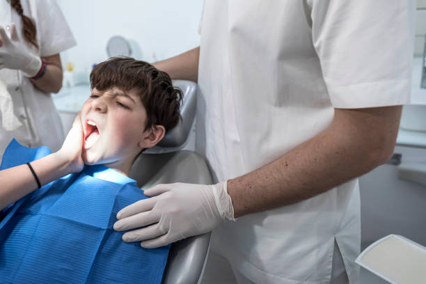 Best Mobile Emergency Dentist in Rexland Acres, CA